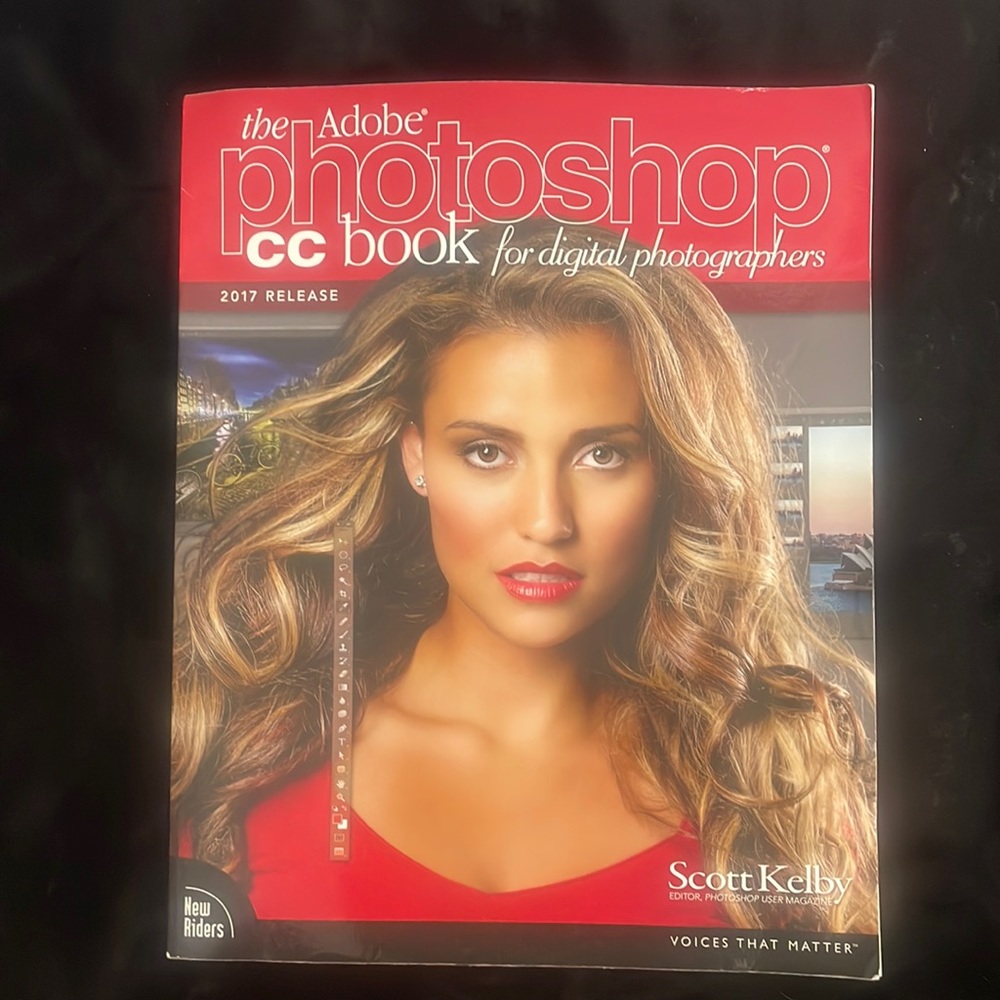 Pearson Adobe photoshop CC book for digital photographers 2017 ed. Scott Kelby